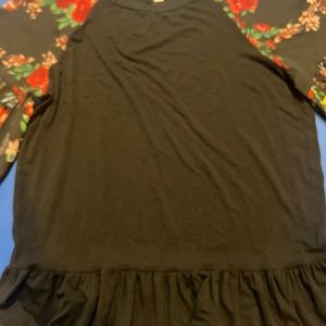 The Pioneer women dress top